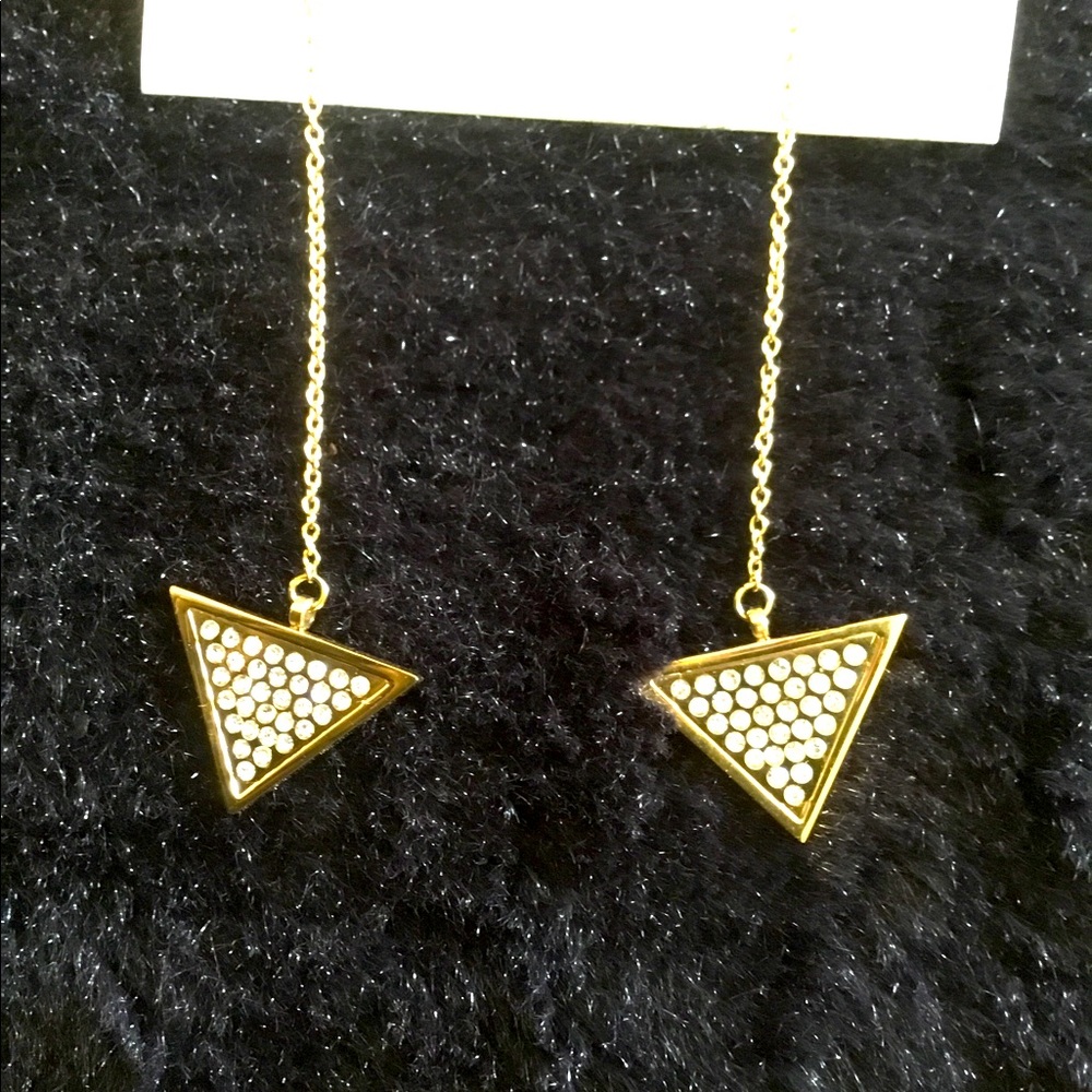 ✨Gold toned Earrings ✨